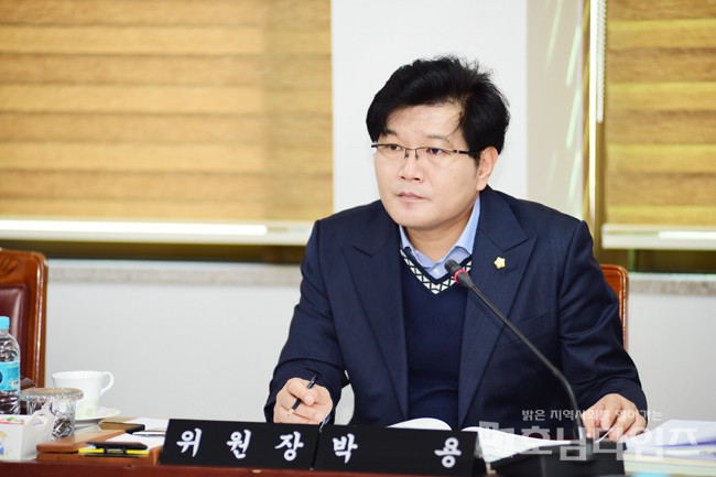 박용 목포시의회 도시건설위원회 위원장.