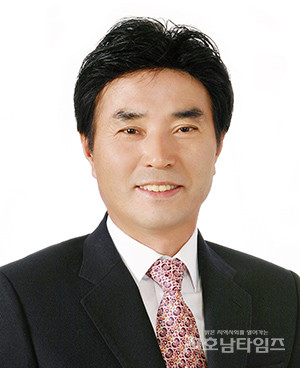 김경현 무안군의회 의장.
