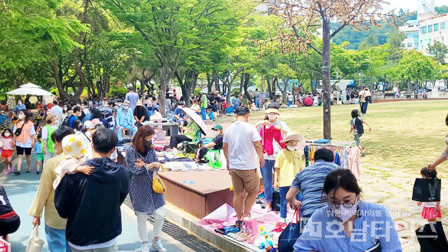 여수시 벼룩시장, 9월 3일 거북선공원에서 개최.